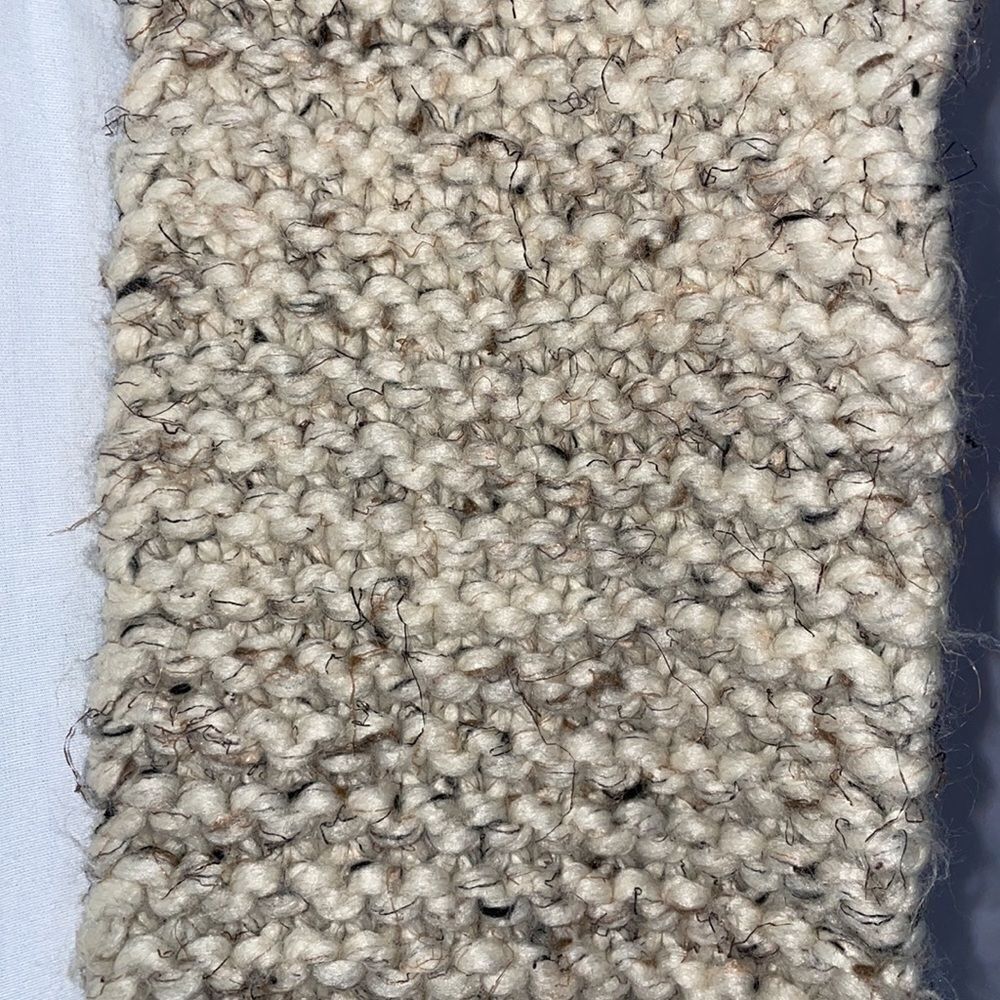 Knit scarf  - Picture 7 of 8